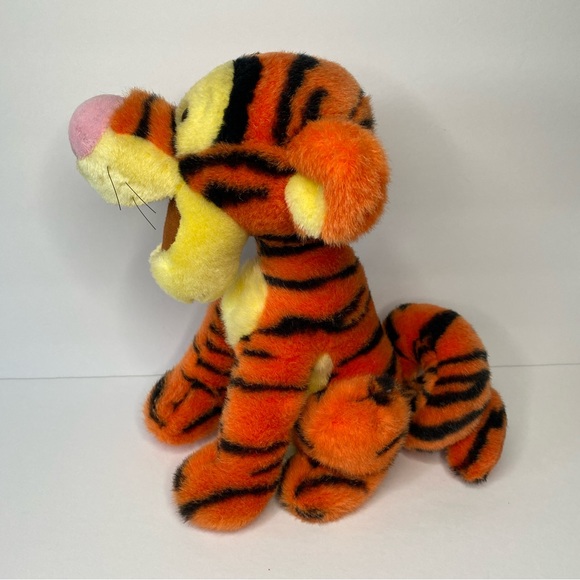Adorable Tigger Walt Disney Co. Plush Stuffed Animal - Picture 4 of 8